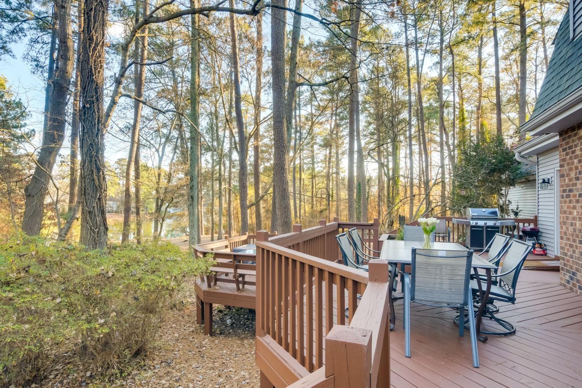 Peaceful Durham Retreat On Pond With Huge Deck! 빌라 외부 사진